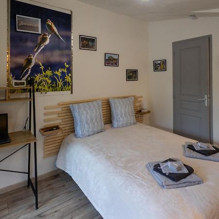 Studio Dans Le Luberon Céreste Eksteriør bilde